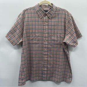 The men’s Shop Casual Button Down Shirt